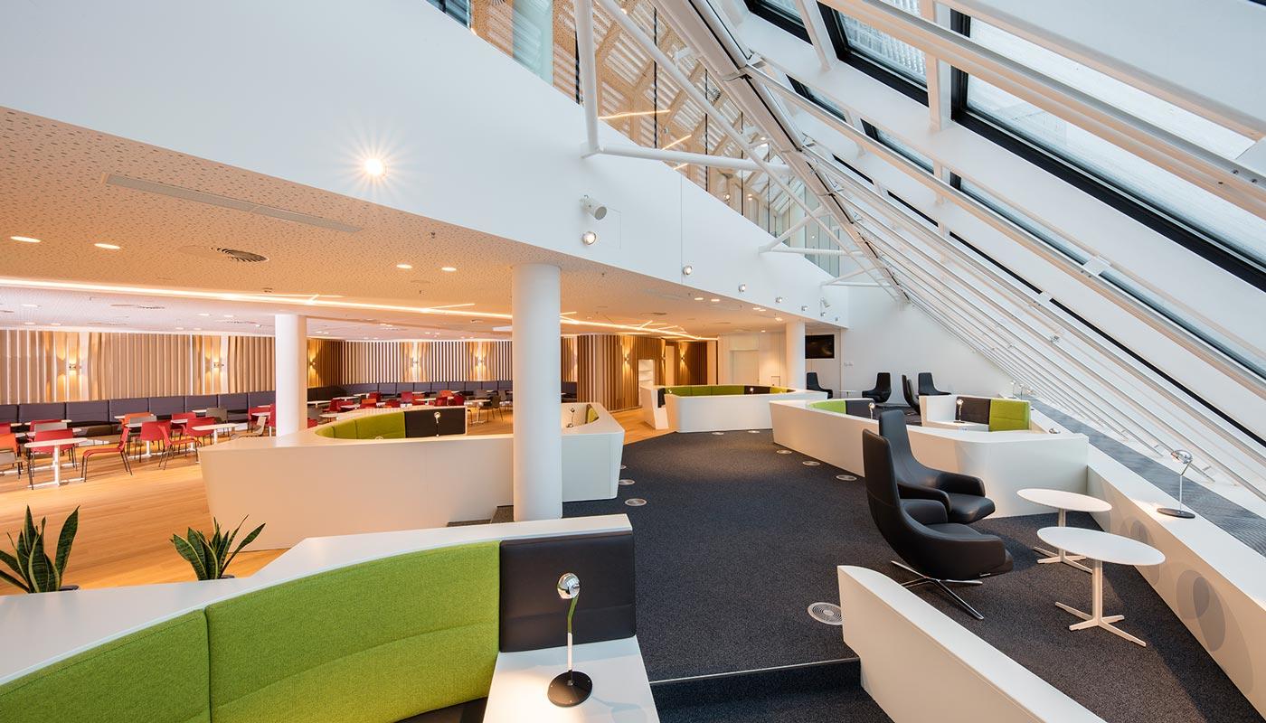 Airport Lounge World